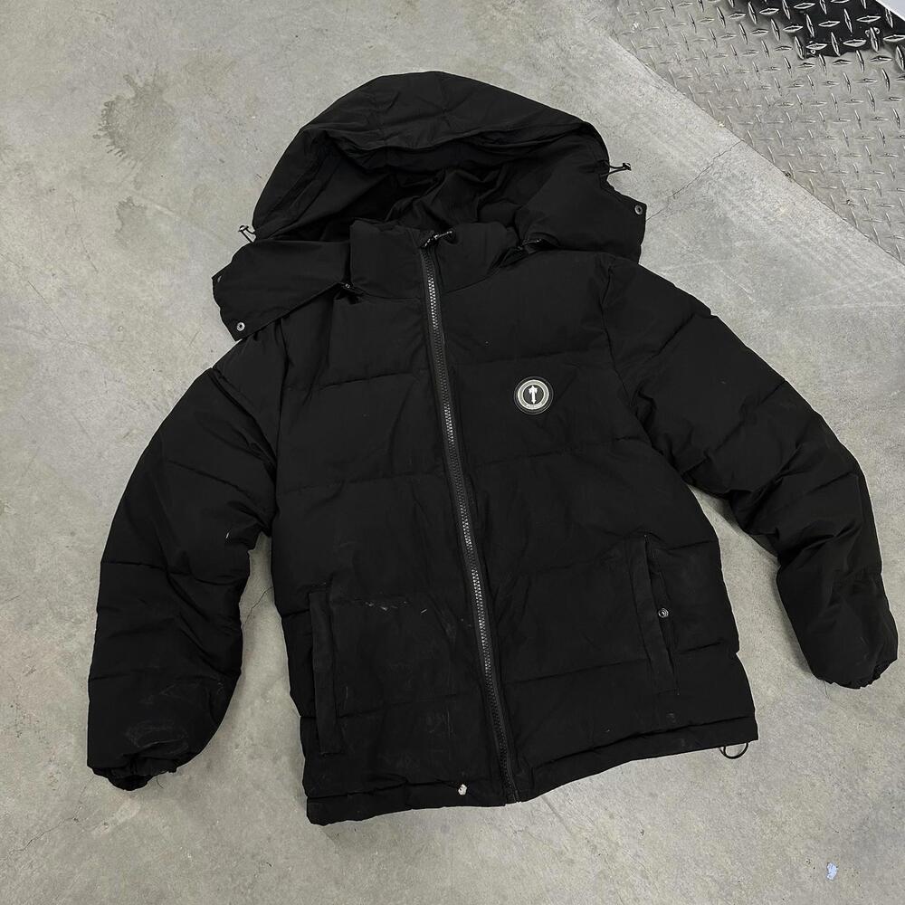 Trapstar Men's Winter Puffer Jacket, Size M, Detatchable Hood Minor Flaws